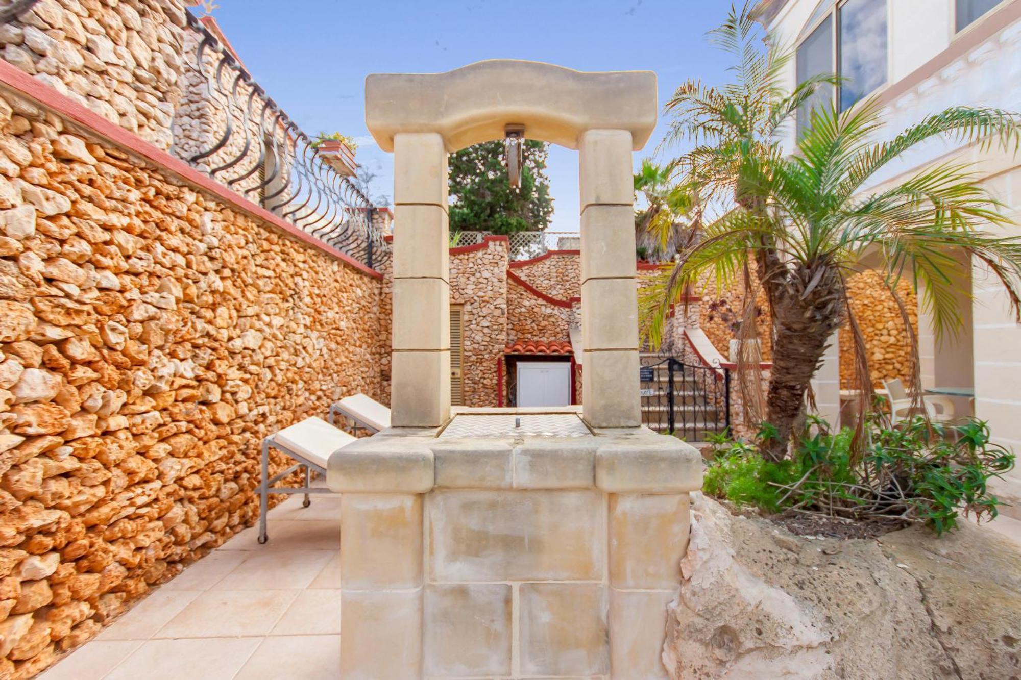 Villa & Pool Apartments In Mellieha Bay Екстер'єр фото